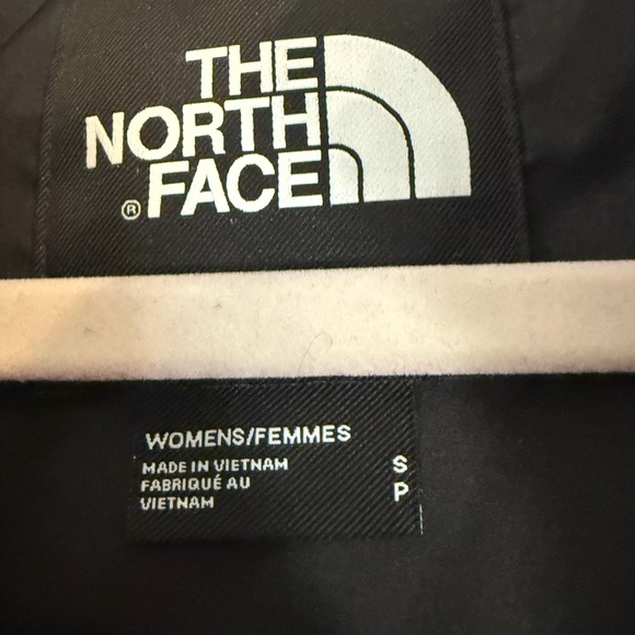 NorthFace Puffest Vest Classic Quilted Insulated Layer - Picture 2 of 3